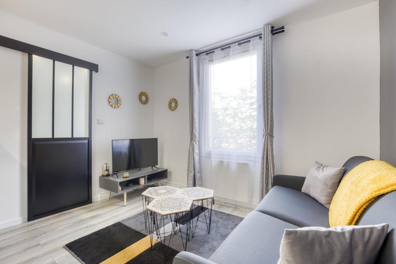 J-Mo Home - Magny - Moderne Et Chaleureux Exterior photo